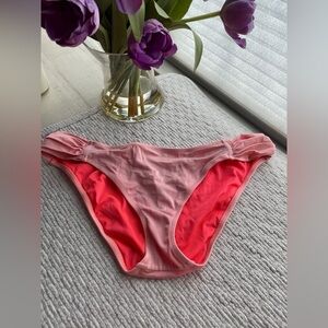 Victoria’s Secret Beach Sexy Knockout Side Tab pink Bikini Bottom. Size Large.